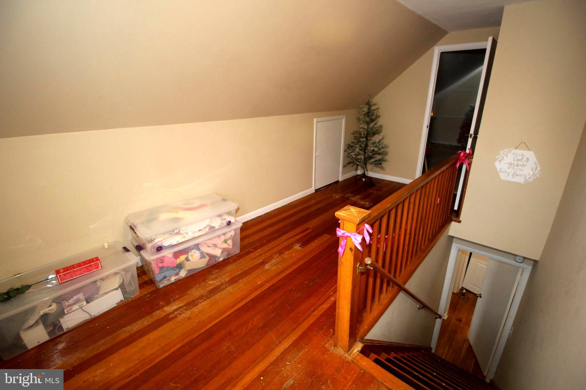 39 CHARLES BOSSERT DR