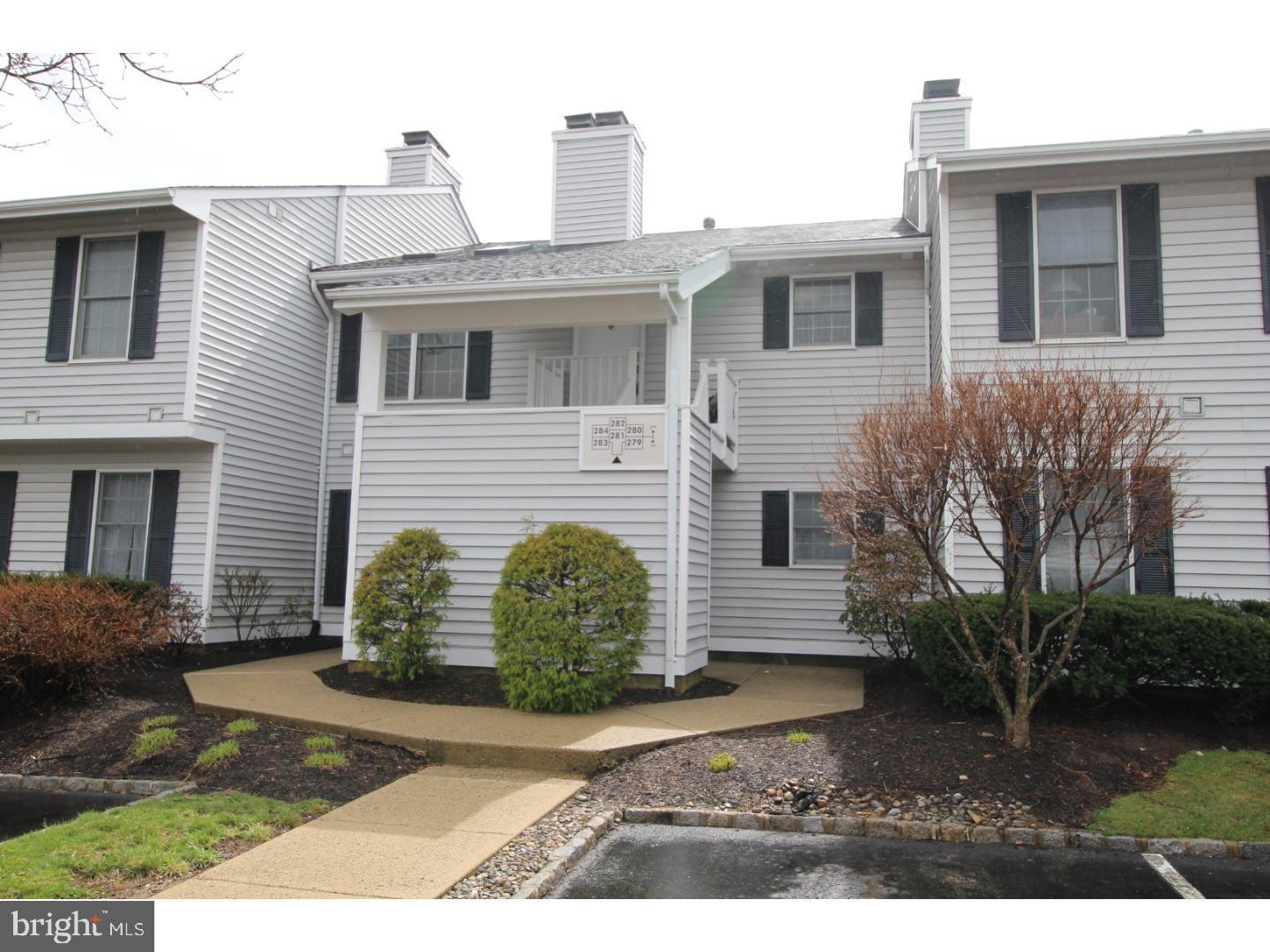 282 Kingbird Ct
