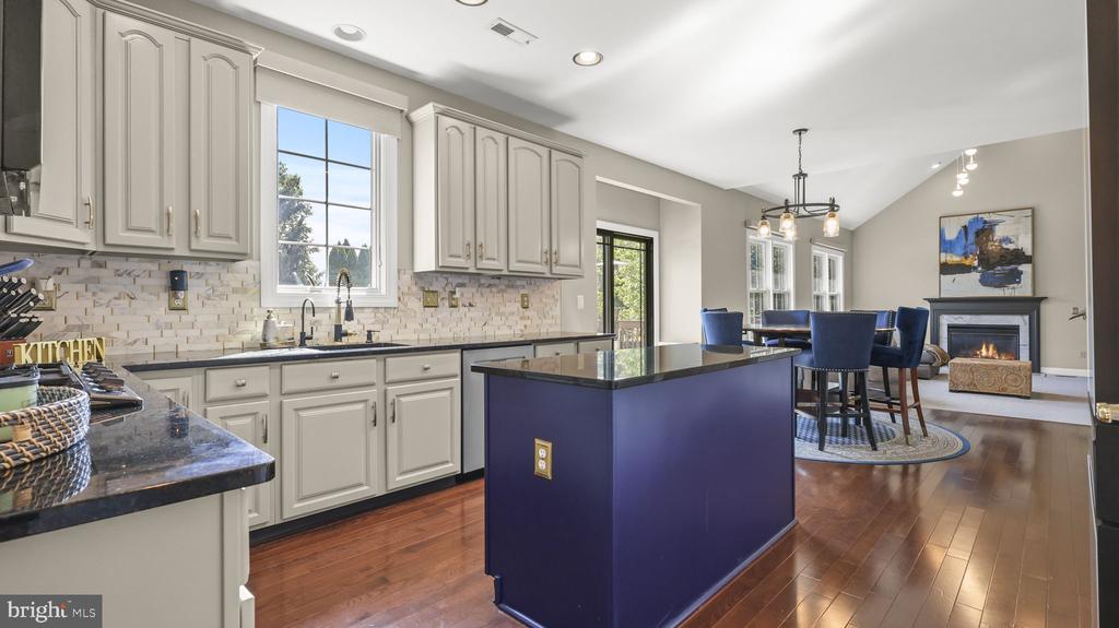 39 Vail Ln