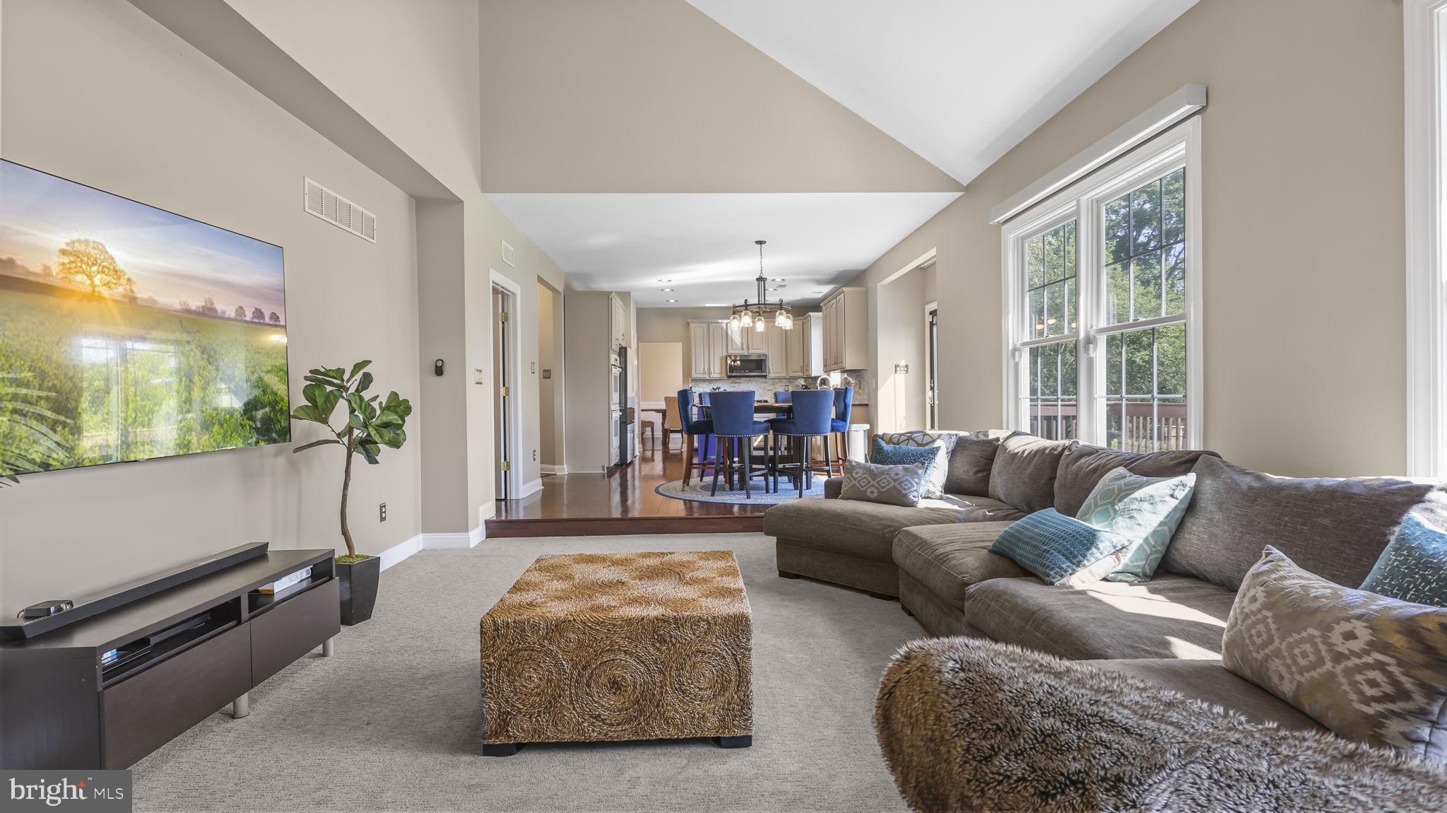 39 Vail Ln