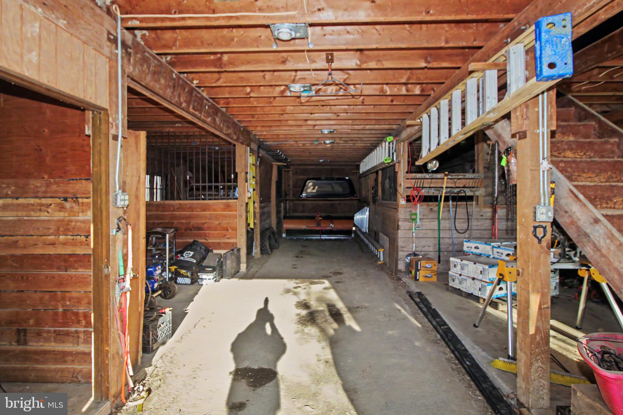 3 HILLBROOK LANE