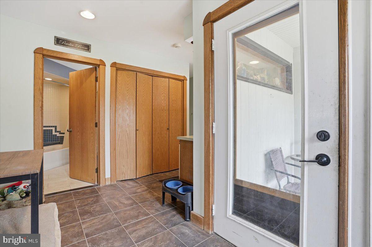 3 HILLBROOK LANE