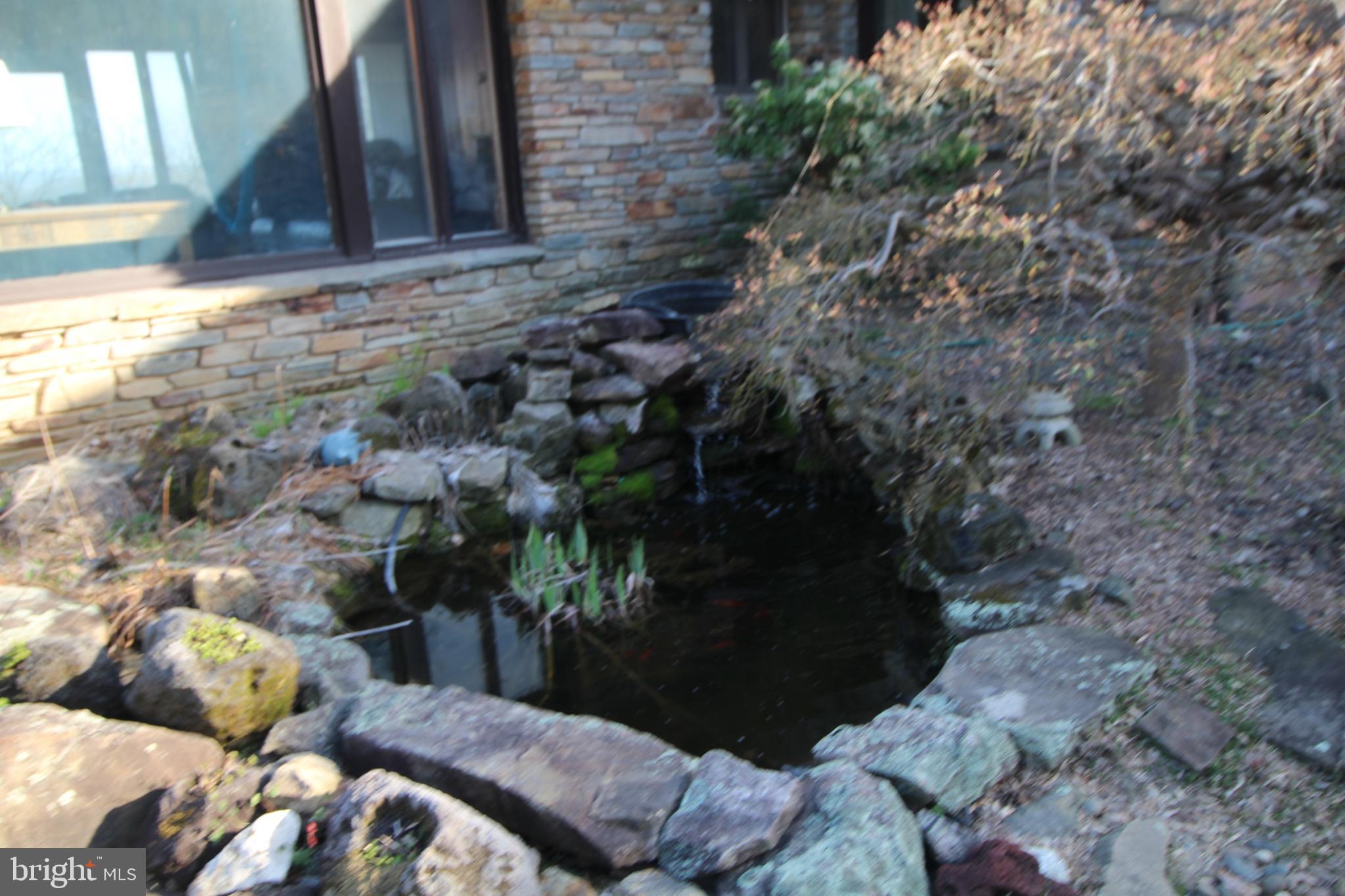 3 HILLBROOK LANE