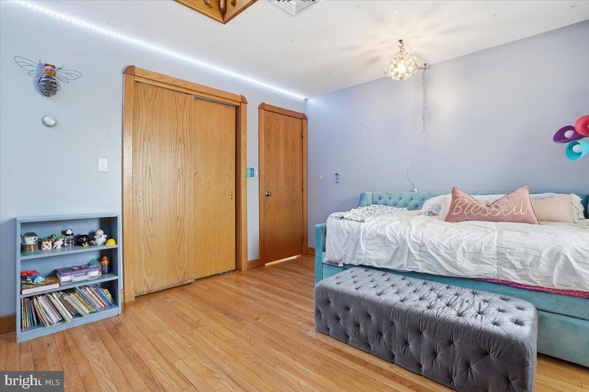 3 HILLBROOK LANE