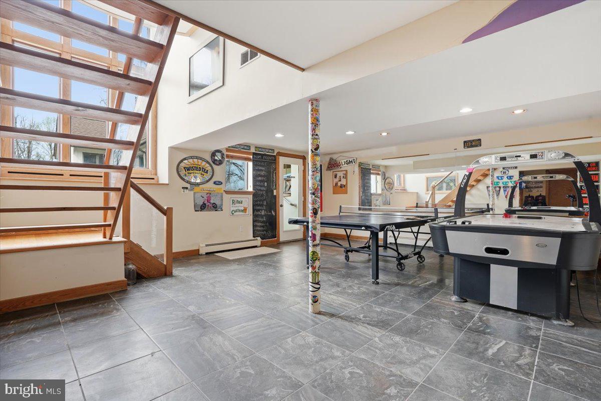 3 HILLBROOK LANE