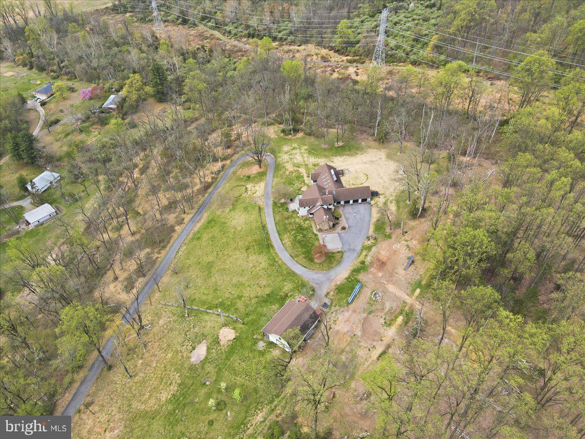 3 HILLBROOK LANE