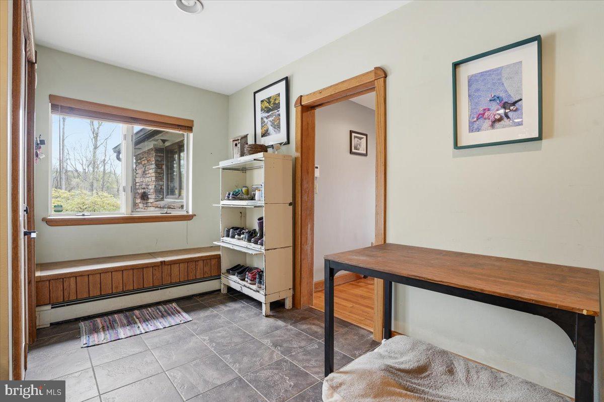 3 HILLBROOK LANE
