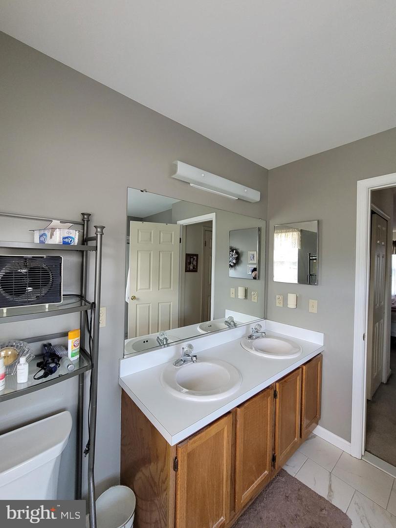 236 Sharps Ln