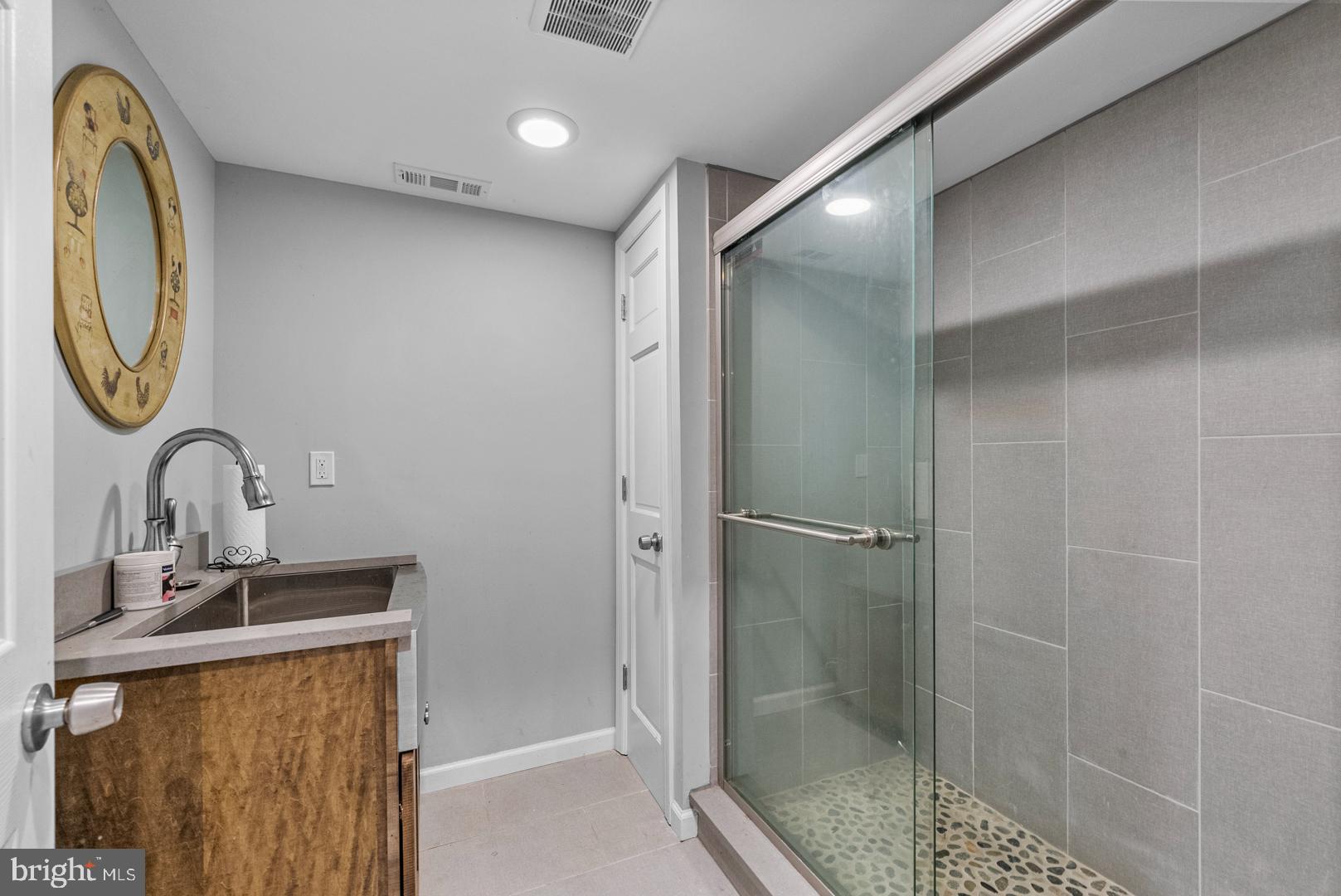 83 W Shore Dr