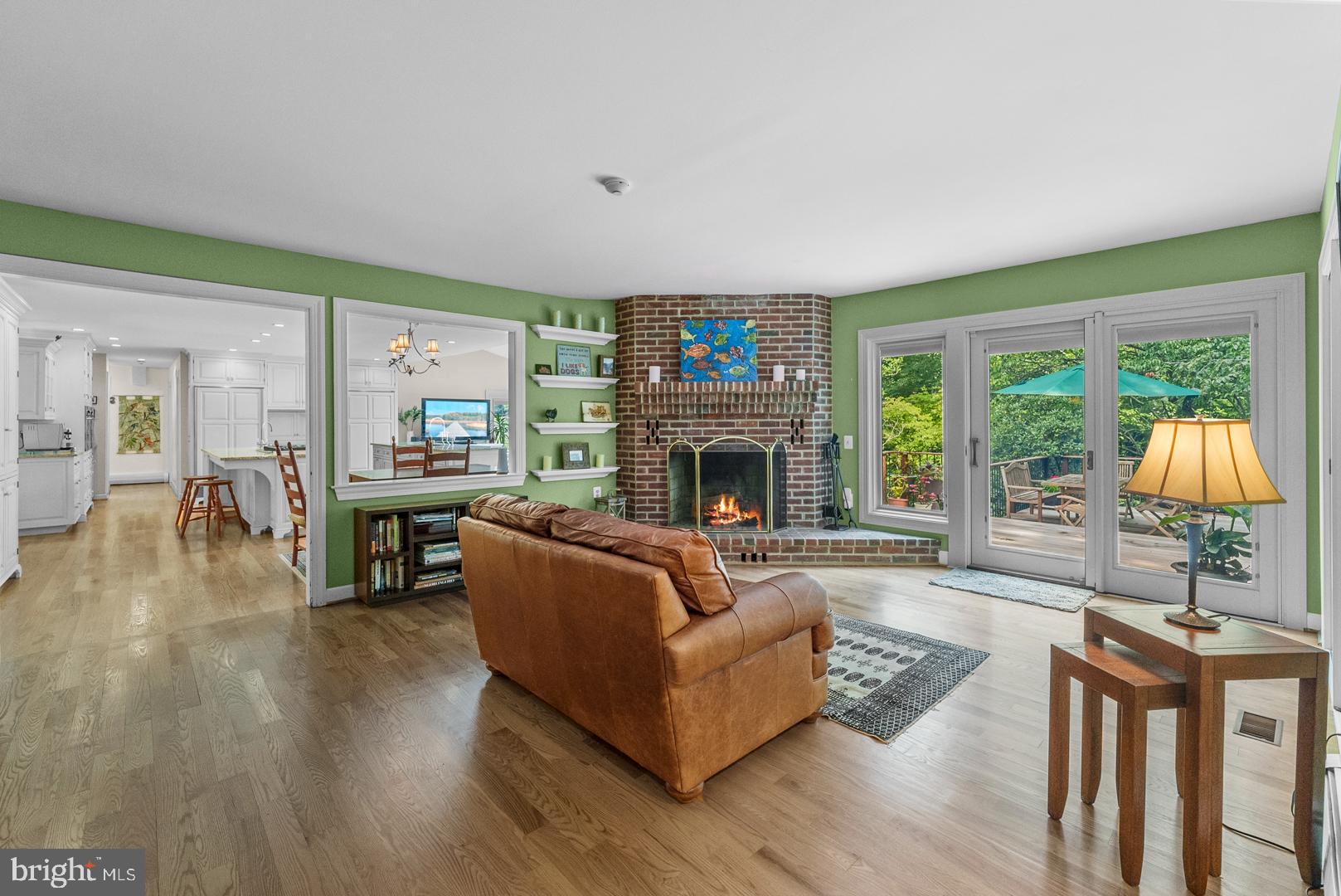 83 W Shore Dr