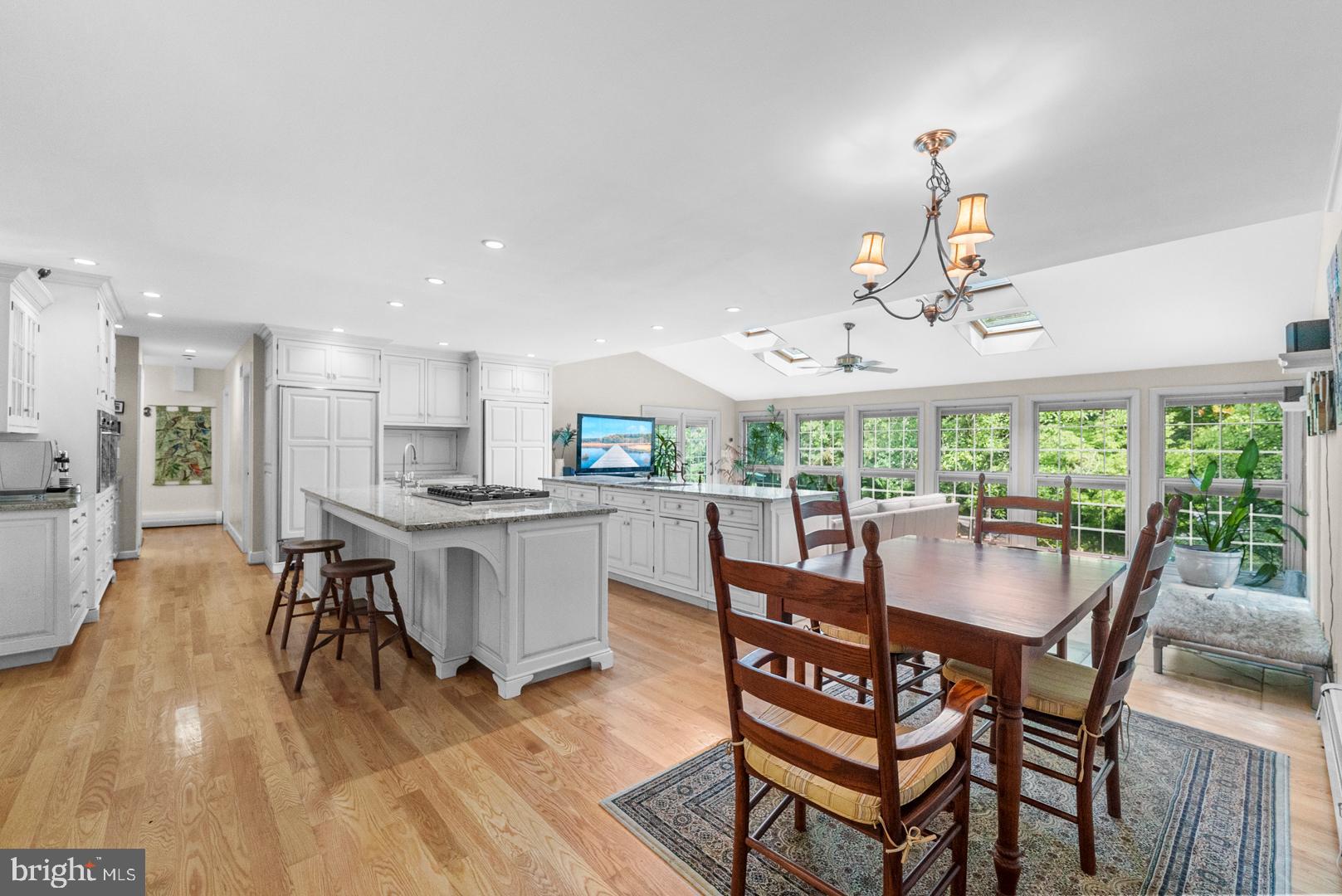 83 W Shore Dr