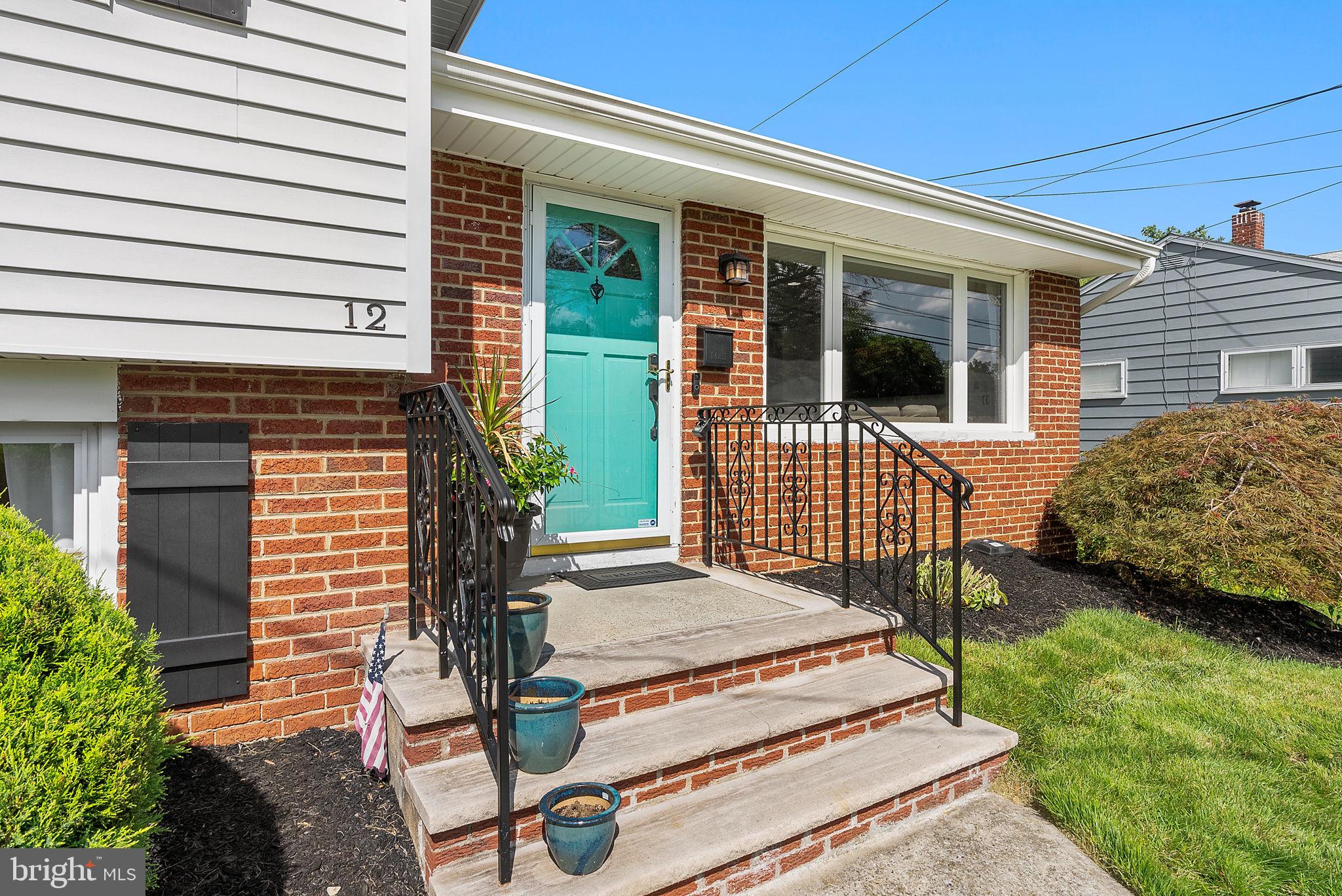 12 Valley View Rd