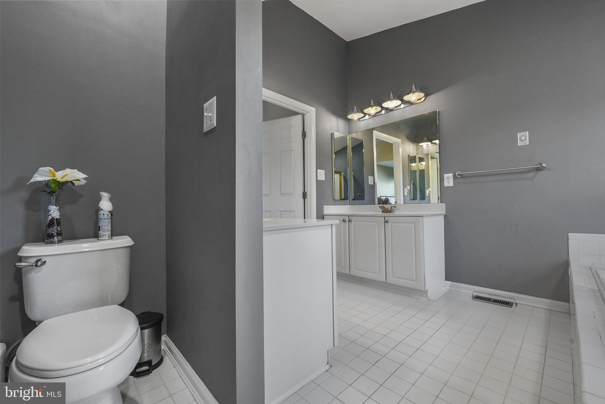 15 Henley Pl