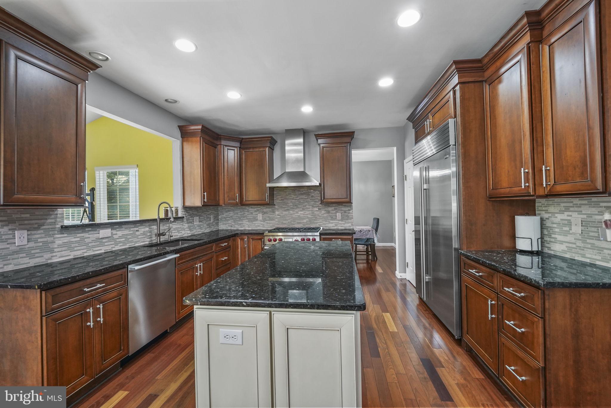15 Henley Pl