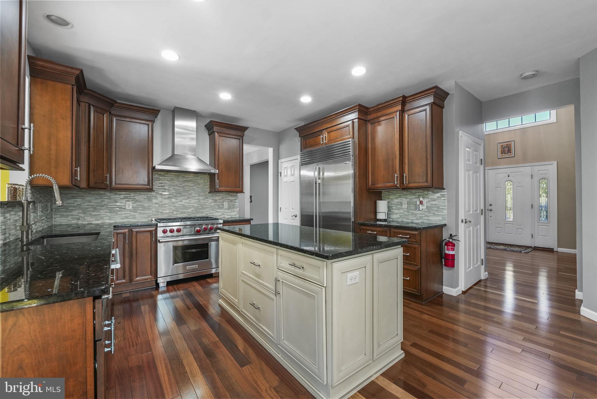 15 Henley Pl