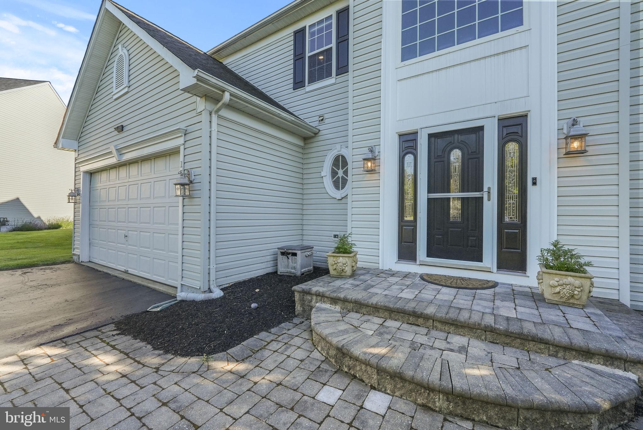 15 Henley Pl