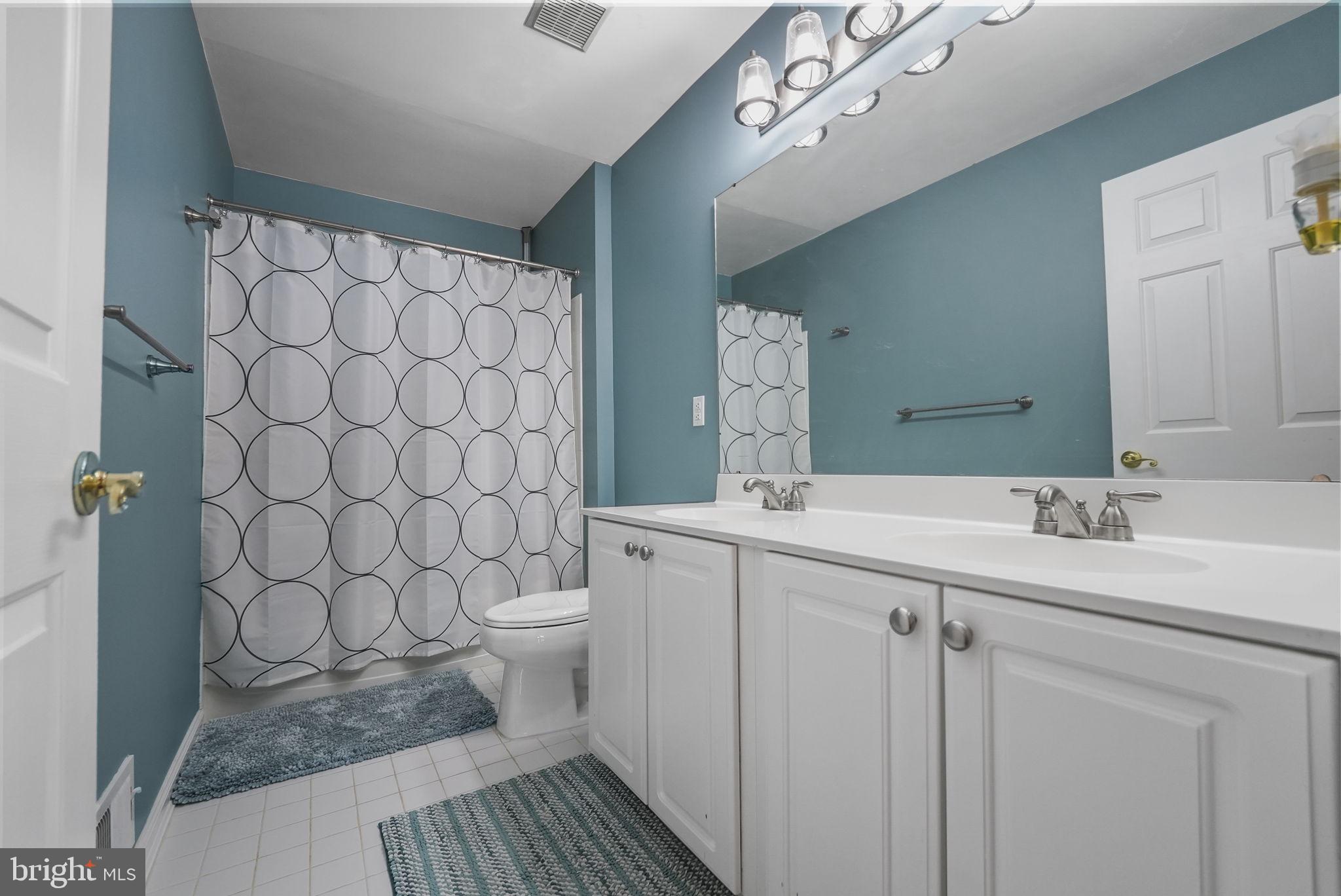 15 Henley Pl