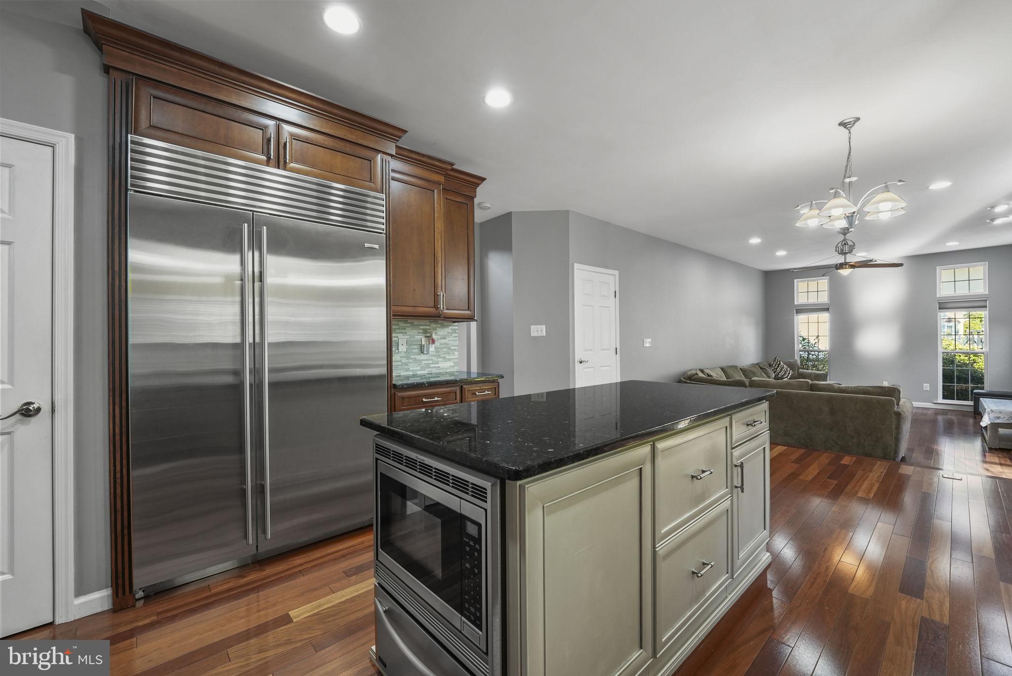 15 Henley Pl