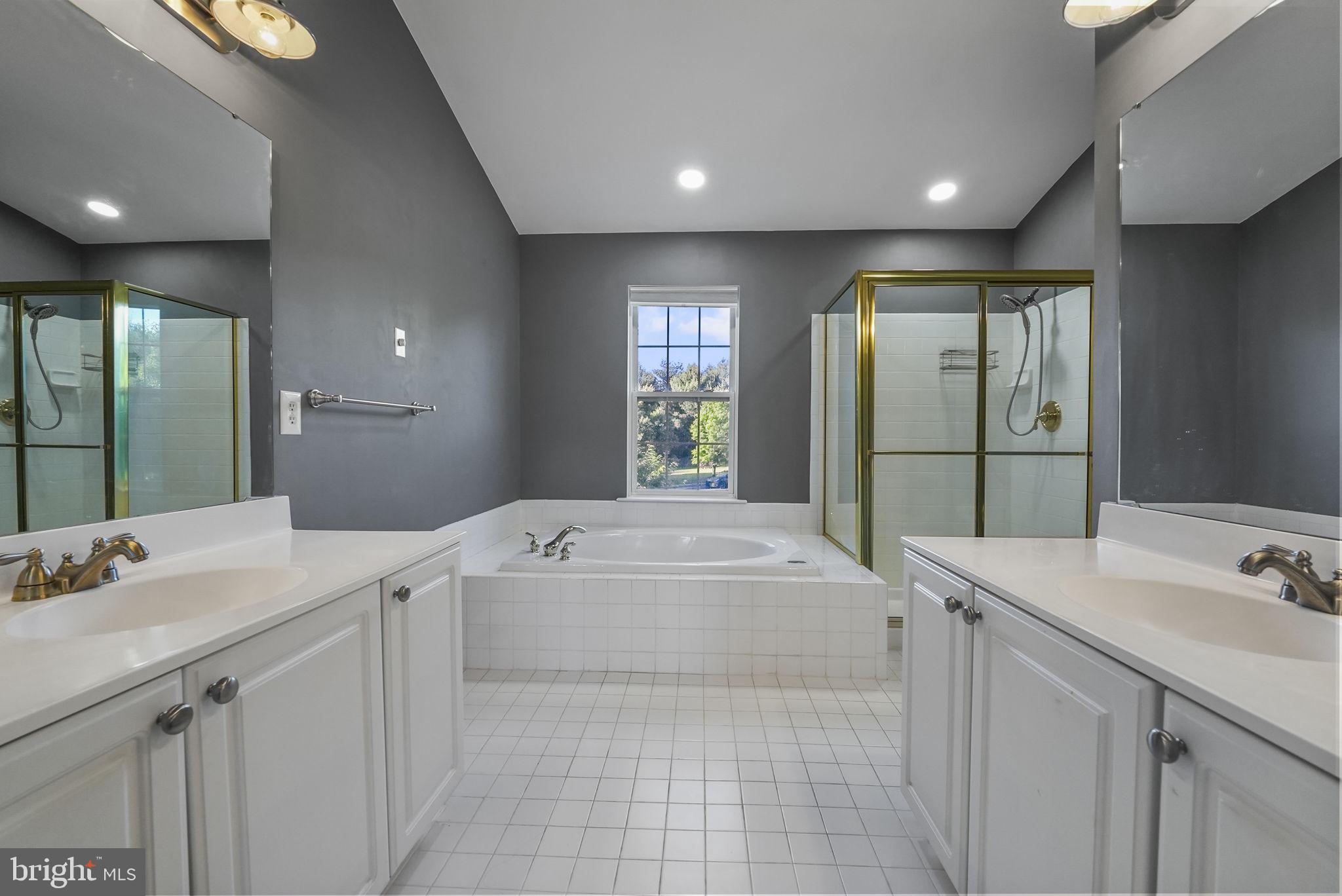 15 Henley Pl