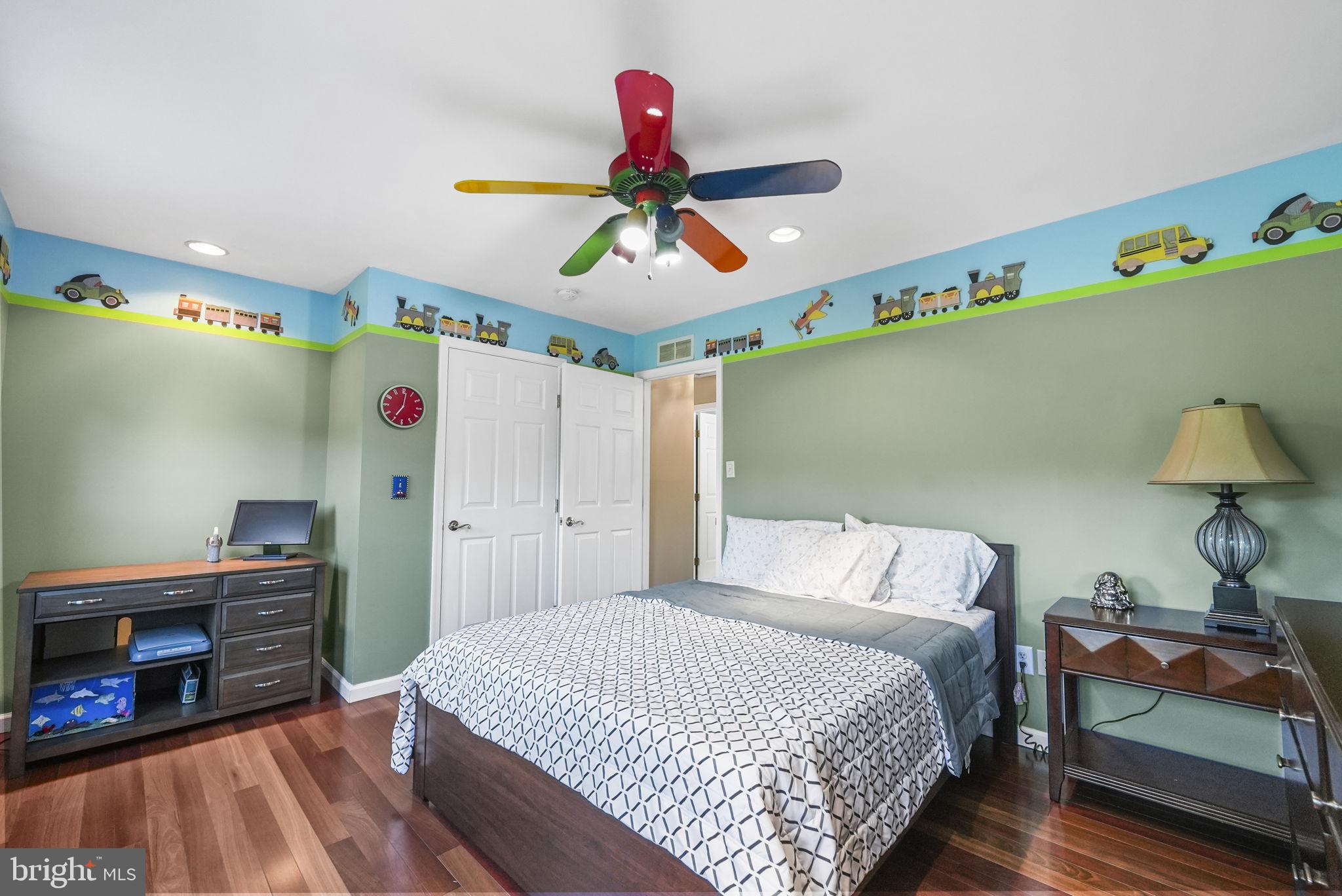 15 Henley Pl