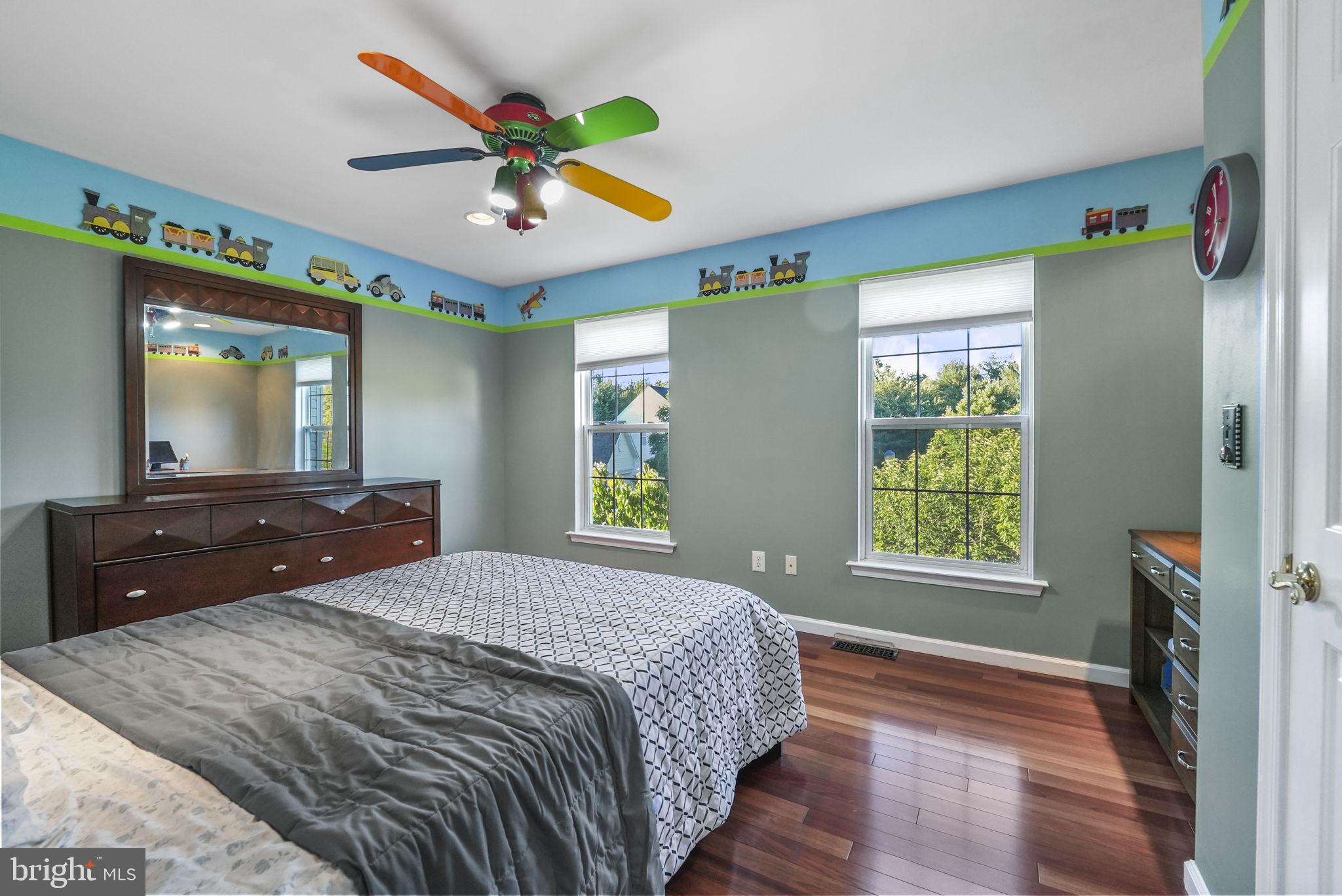 15 Henley Pl