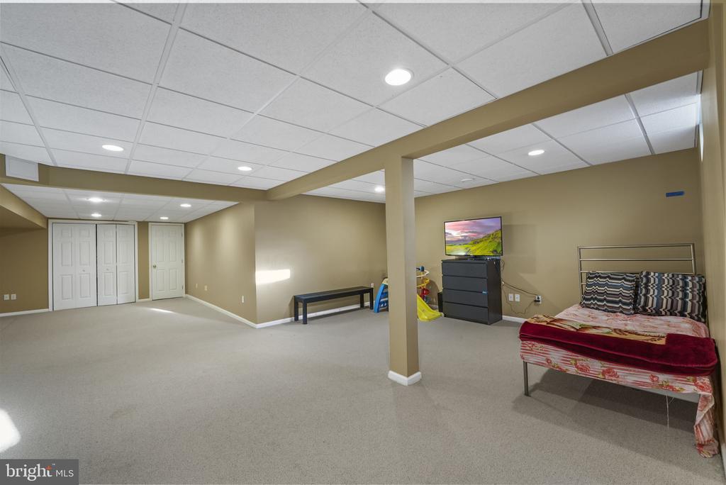 15 Henley Pl