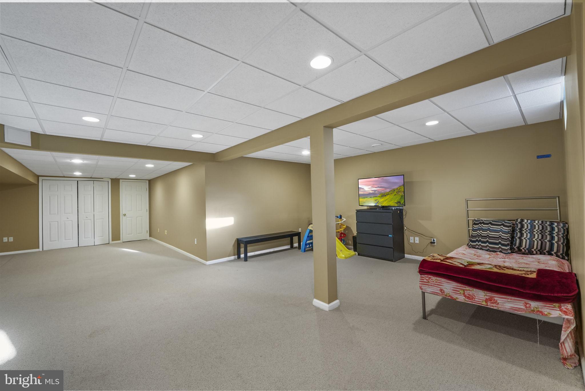 15 Henley Pl