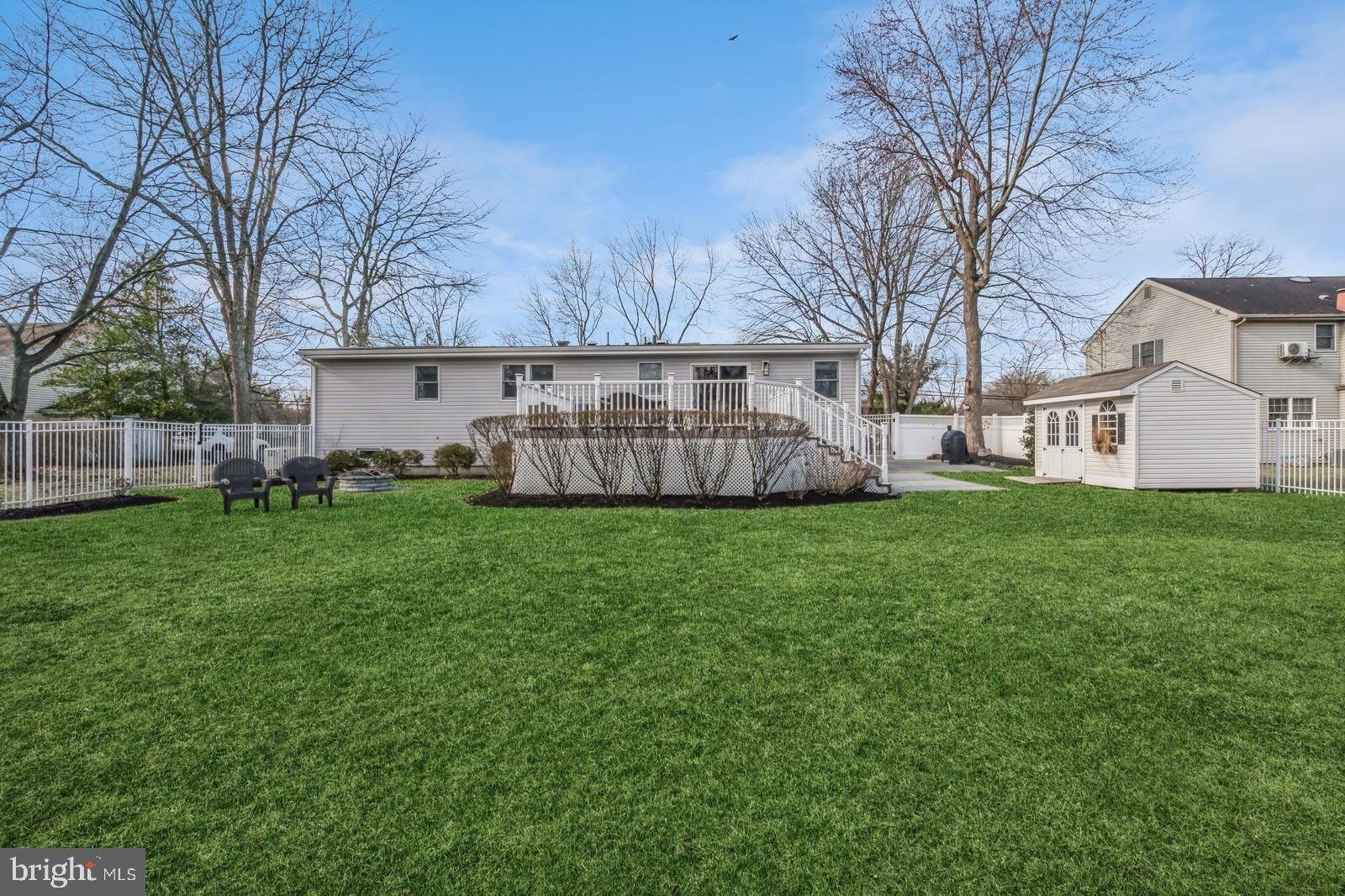 16 Wiltshire Dr