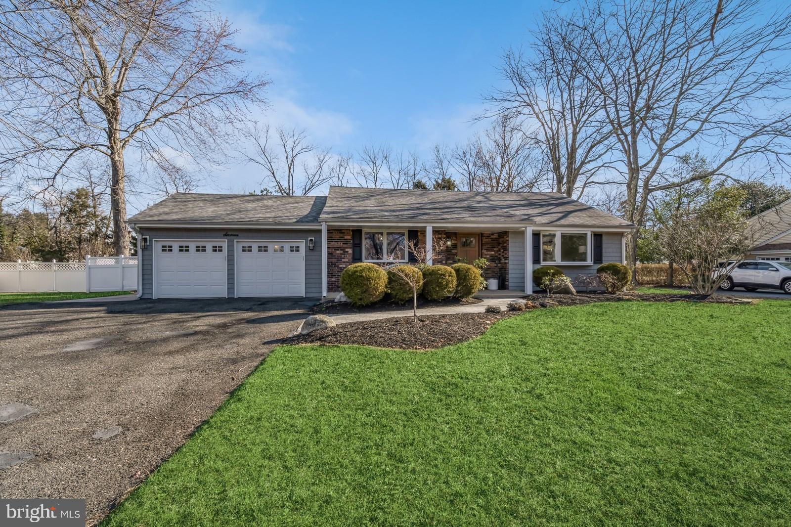 16 Wiltshire Dr