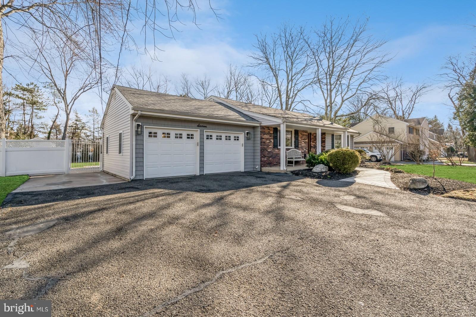 16 Wiltshire Dr