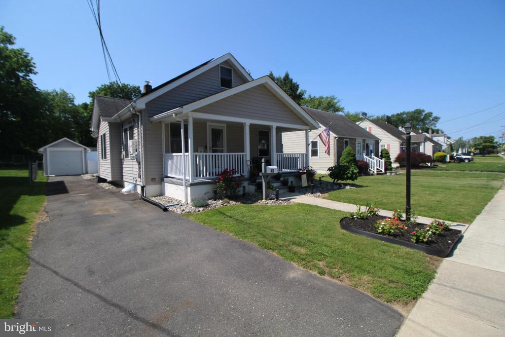43 Sherwood Ave