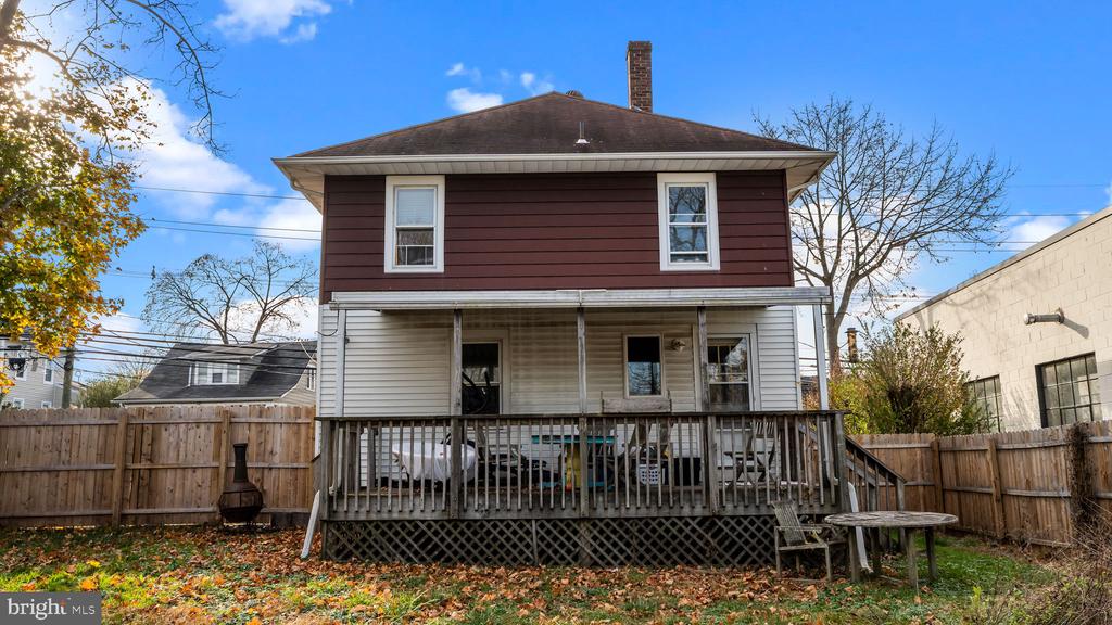 8 PRINCETON AVENUE