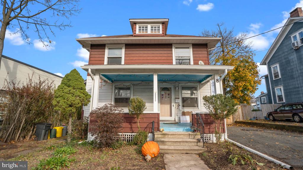 8 PRINCETON AVENUE