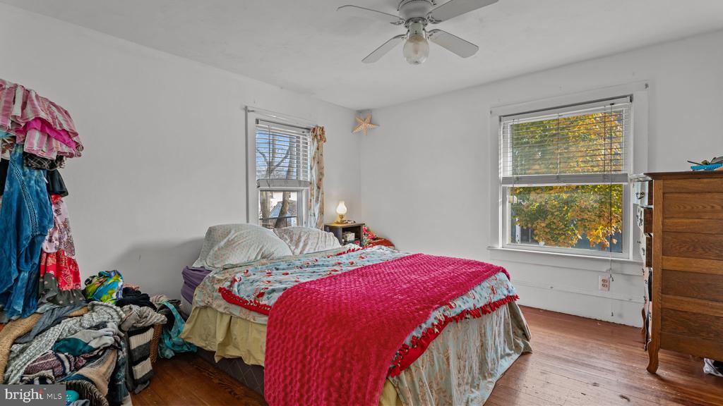 8 PRINCETON AVENUE