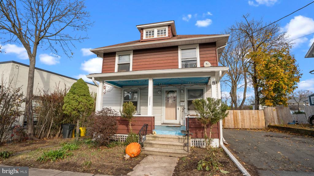 8 PRINCETON AVENUE