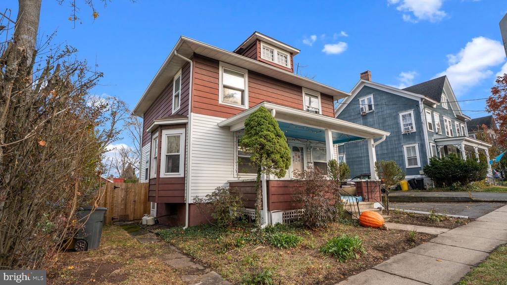 8 PRINCETON AVENUE