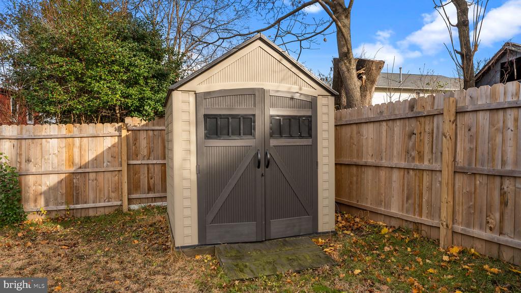 8 PRINCETON AVENUE