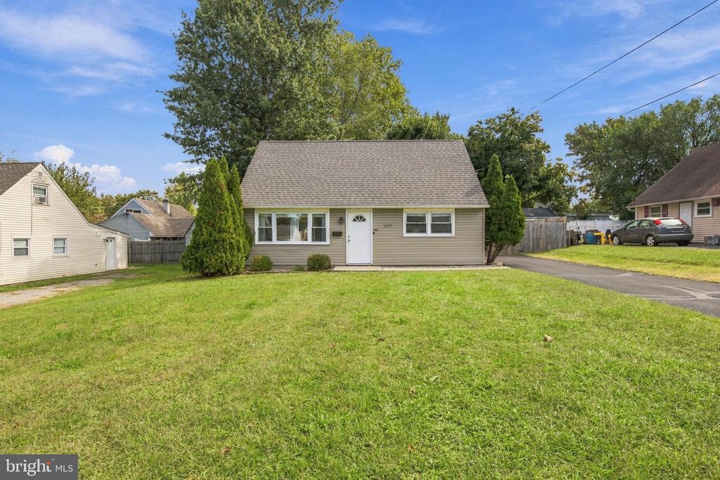 122 STRATFORD AVENUE