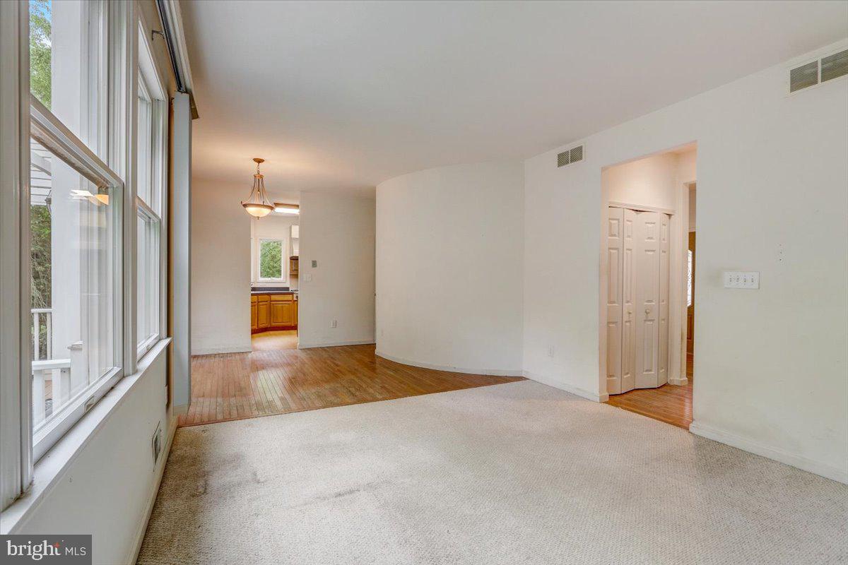 100a S Main St