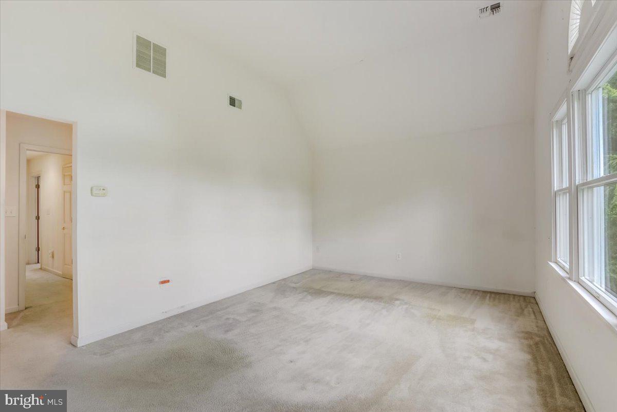 100a S Main St