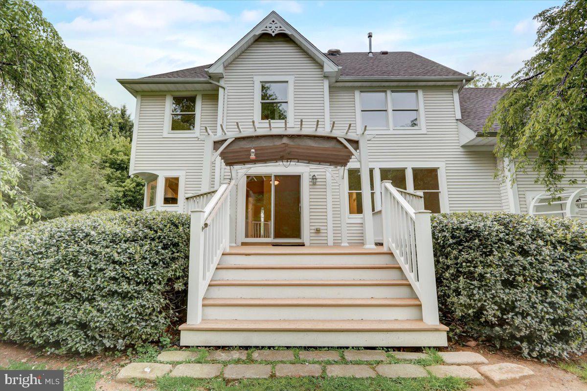 100a S Main St