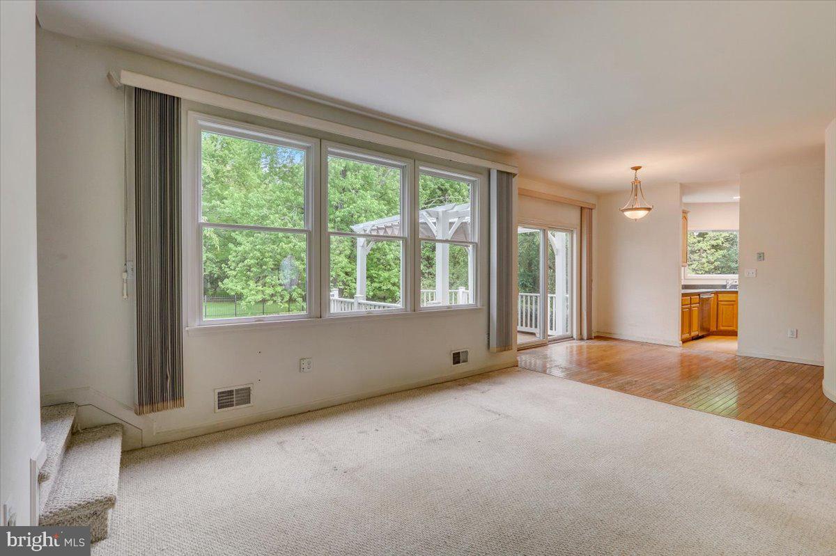 100a S Main St