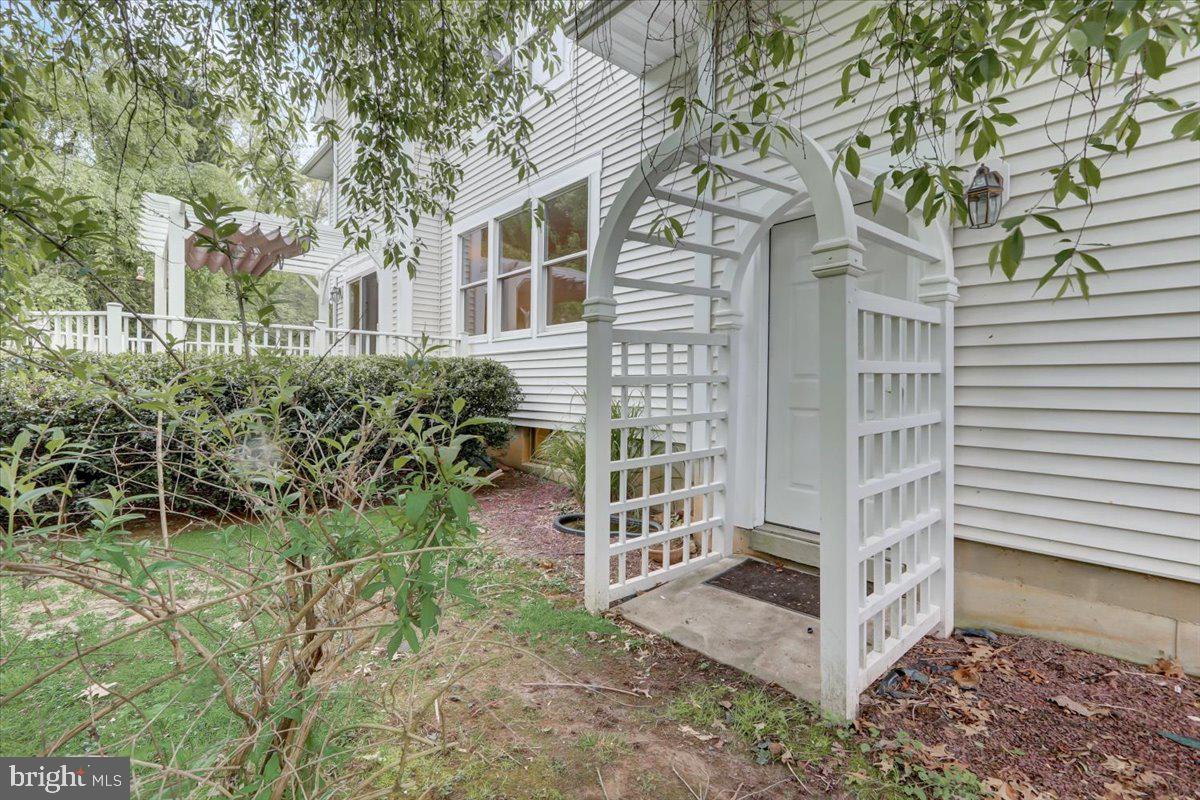 100a S Main St