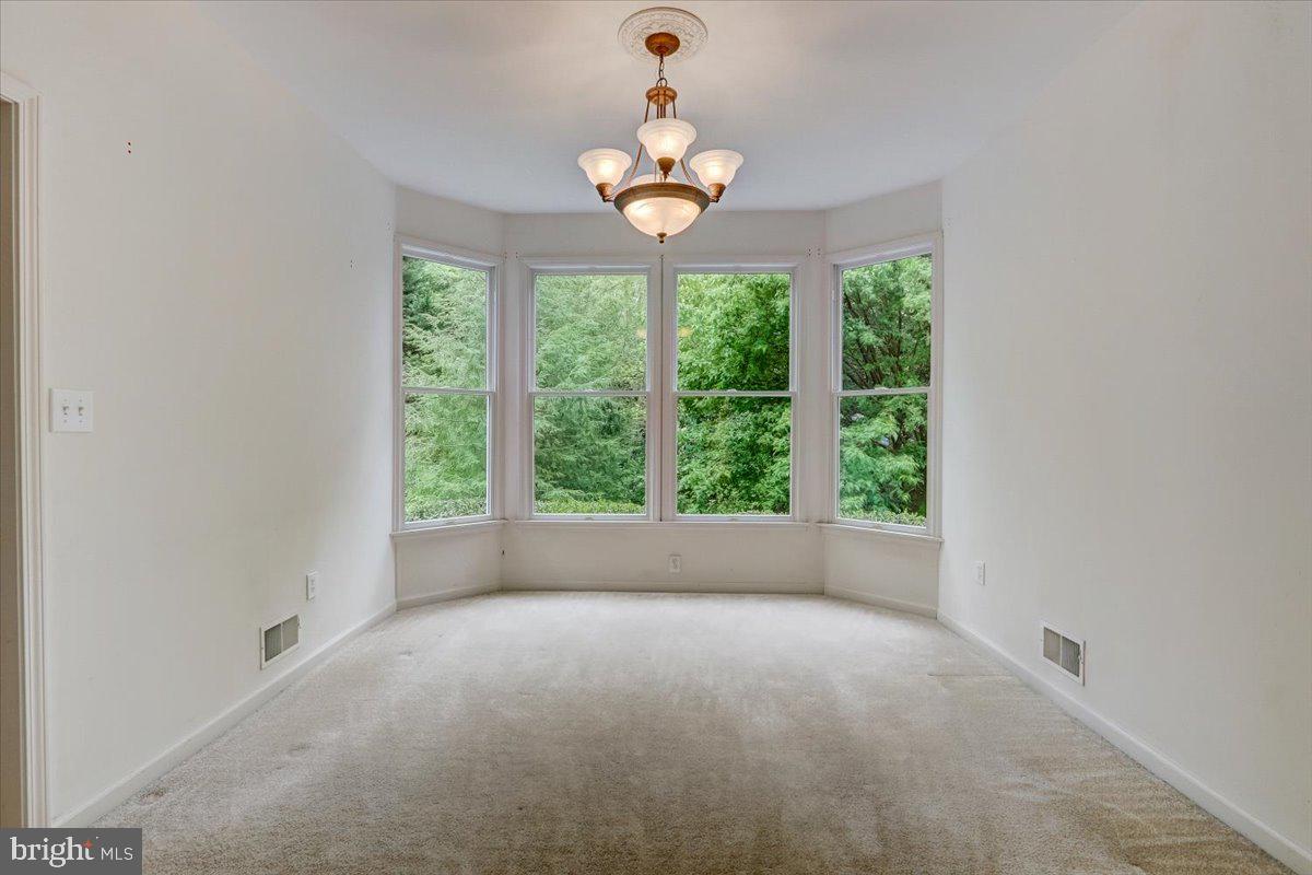 100a S Main St