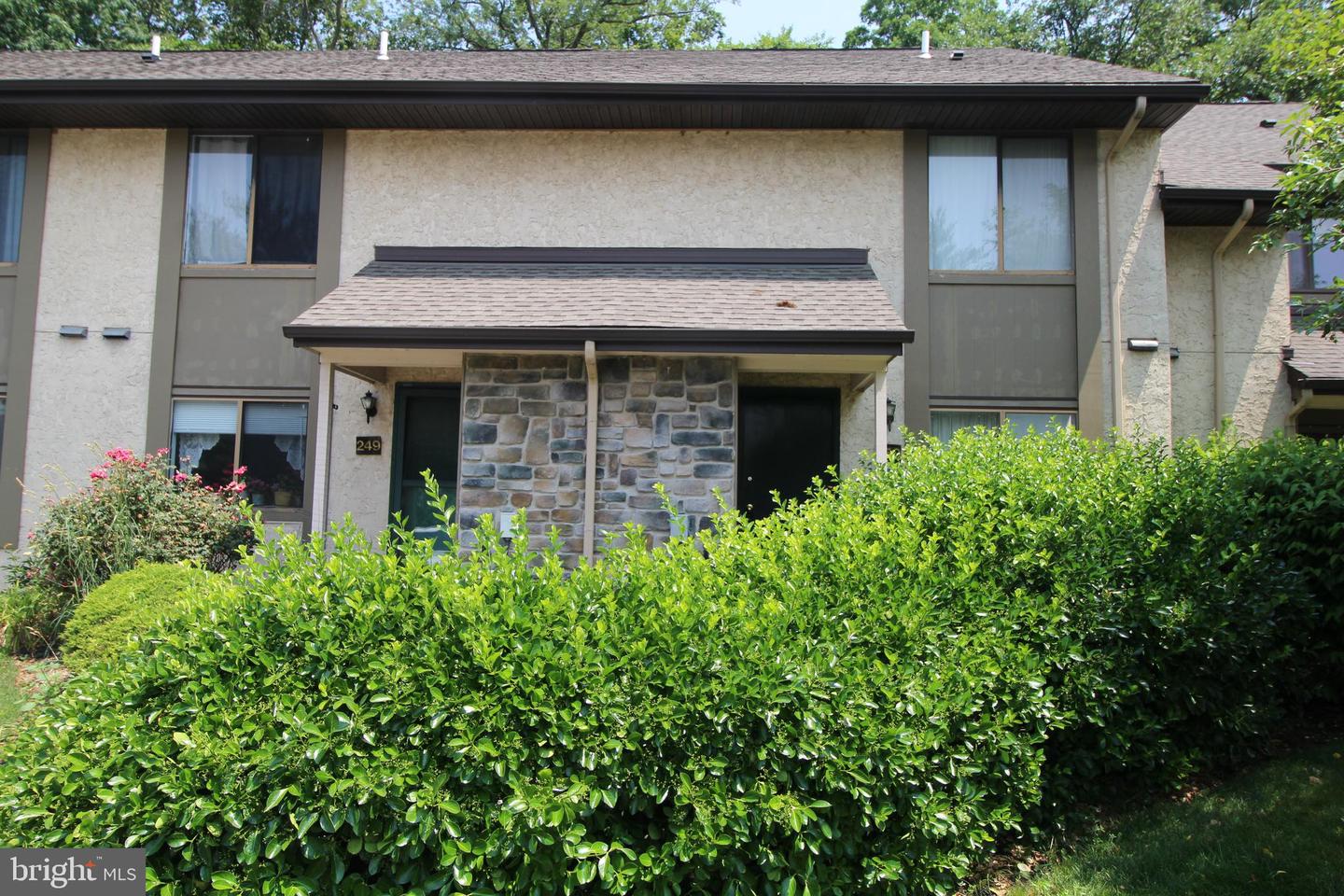 250 Hampshire Dr