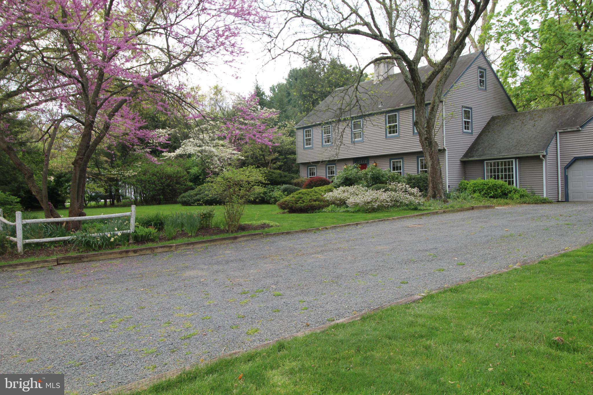 6 Wynnewood Dr