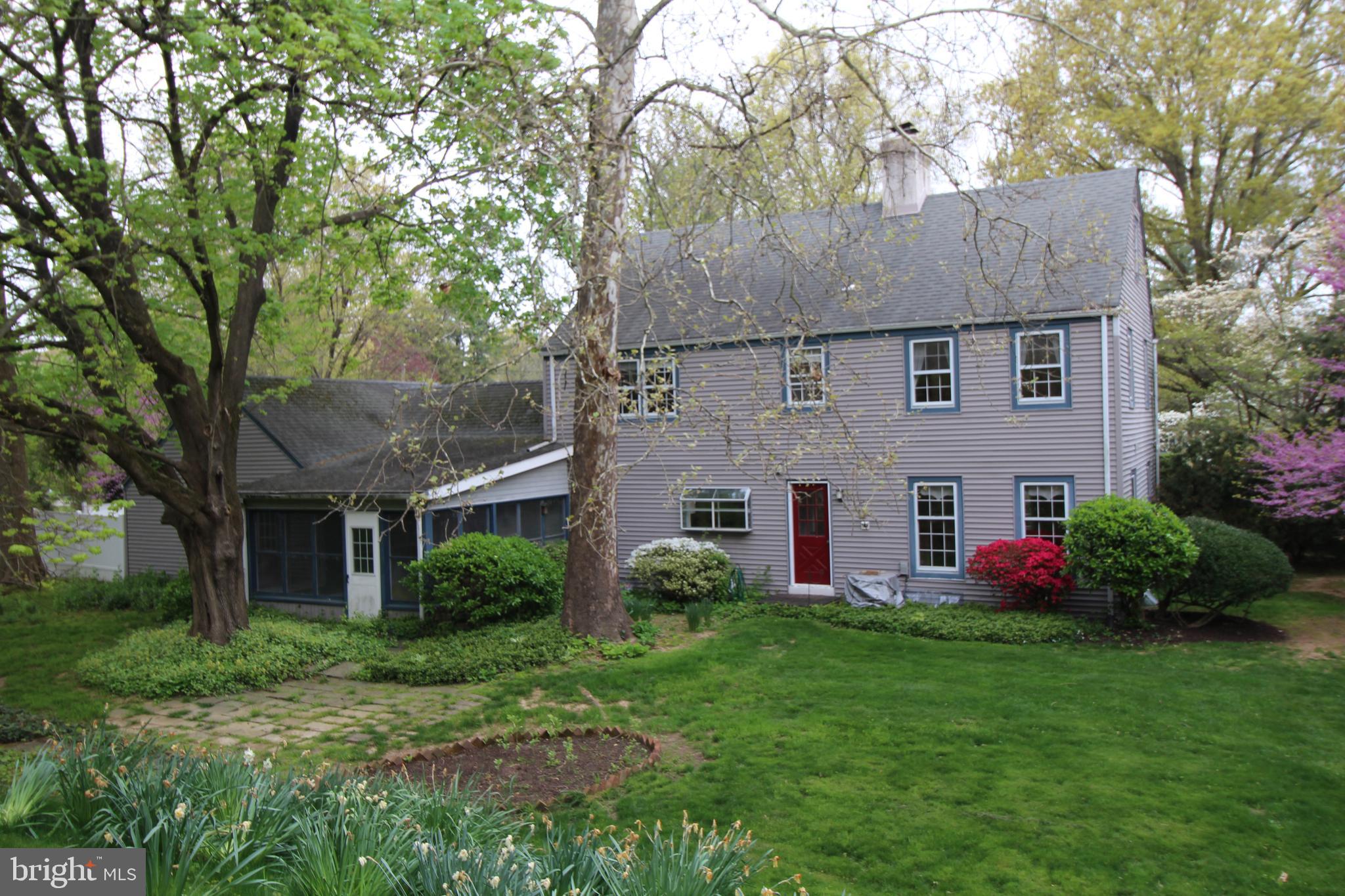 6 Wynnewood Dr