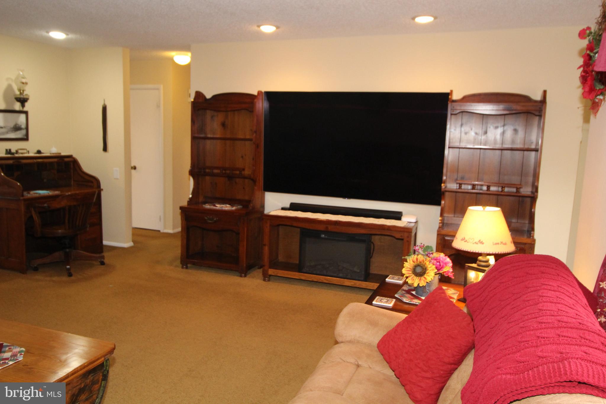 816-C Deal Rd