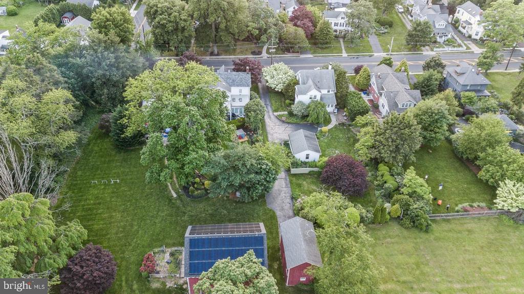 84 N Main St