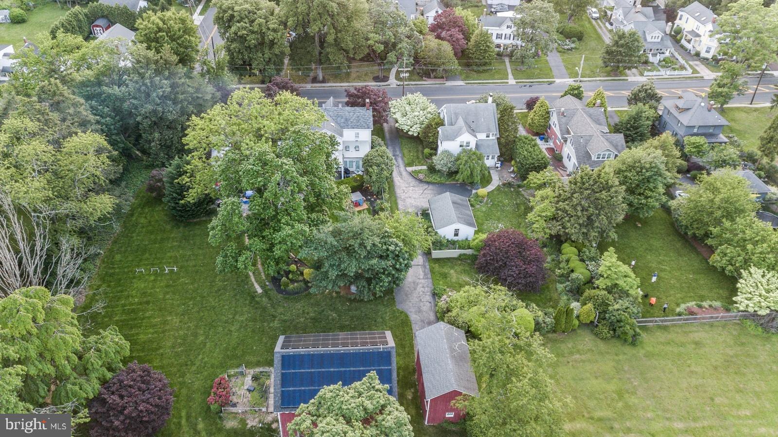 84 N Main St